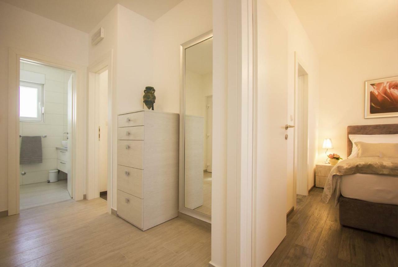 Paradise lux Apartment Trogir Bagian luar foto